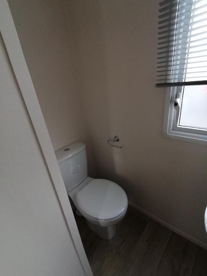 69R Seawick 2 Bedroom Caravan . New For 2022 Saint Osyth Экстерьер фото